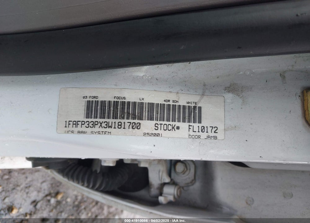 2003 FORD FOCUS LX VIN: 1FAFP33PX3W181700