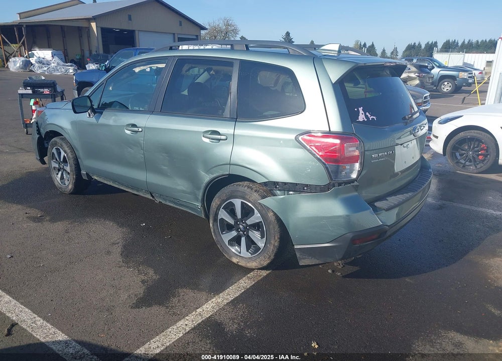 2018 SUBARU FORESTER 2.5I PREMIUM VIN: JF2SJAGC5JH551444