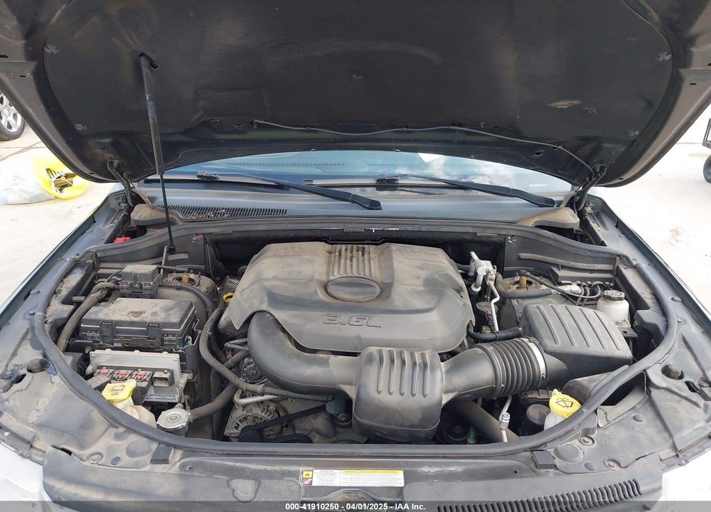 2011 JEEP GRAND CHEROKEE VIN: 1J4RR6GG4BC564913