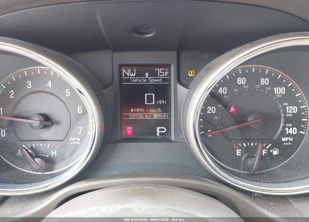 2011 JEEP GRAND CHEROKEE VIN: 1J4RR6GG4BC564913