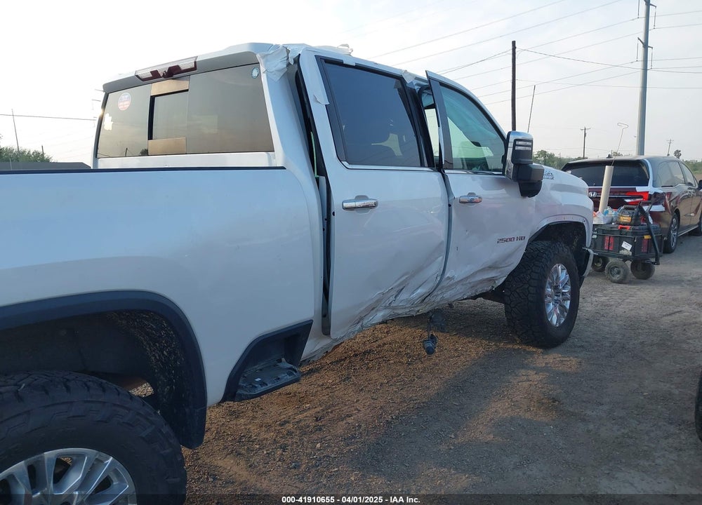 2022 CHEVROLET SILVERADO 2500HD 4WD STANDARD BED HIGH COUNTRY VIN: 1GC4YREY2NF307154