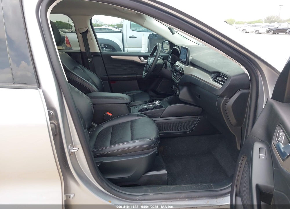 2022 FORD ESCAPE SEL VIN: 1FMCU0H64NUA09189