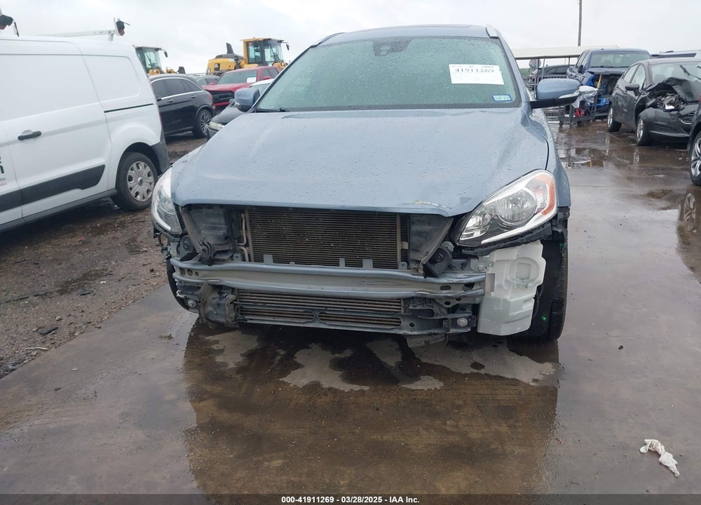 2017 VOLVO XC60 T5 INSCRIPTION VIN: YV440MDU4H2156934