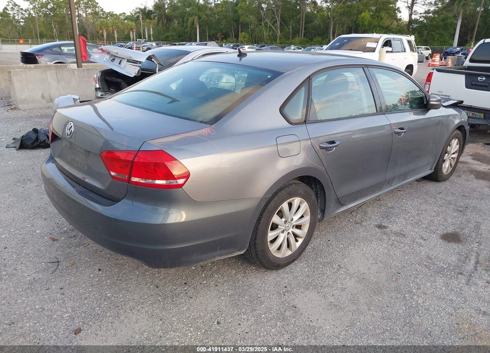 2013 VOLKSWAGEN PASSAT VIN: 1VWAP7A36DC114152