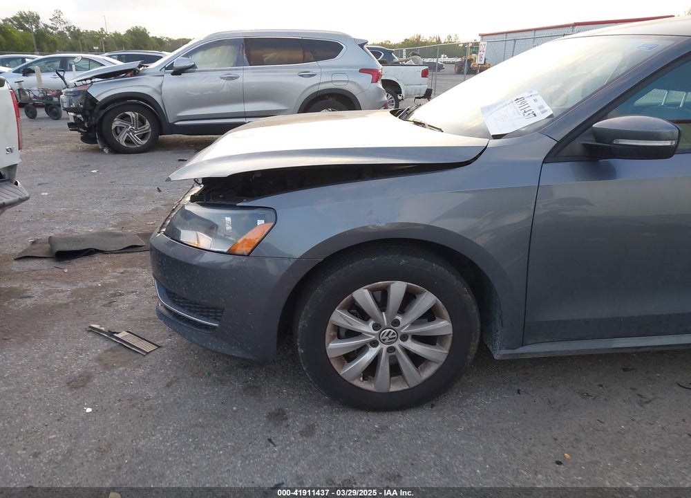 2013 VOLKSWAGEN PASSAT VIN: 1VWAP7A36DC114152