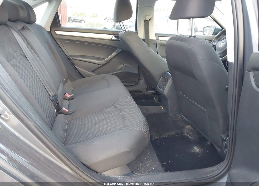 2013 VOLKSWAGEN PASSAT VIN: 1VWAP7A36DC114152