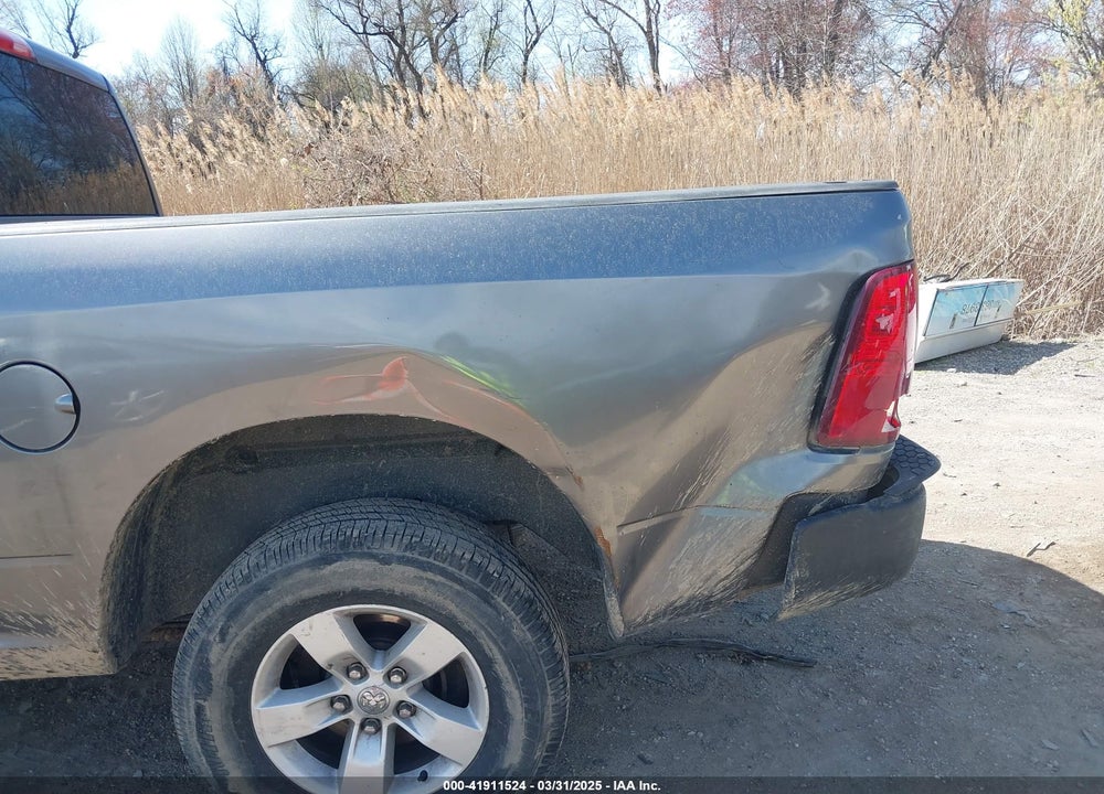 2012 RAM 1500 VIN: 1C6RD7FT9CS155605