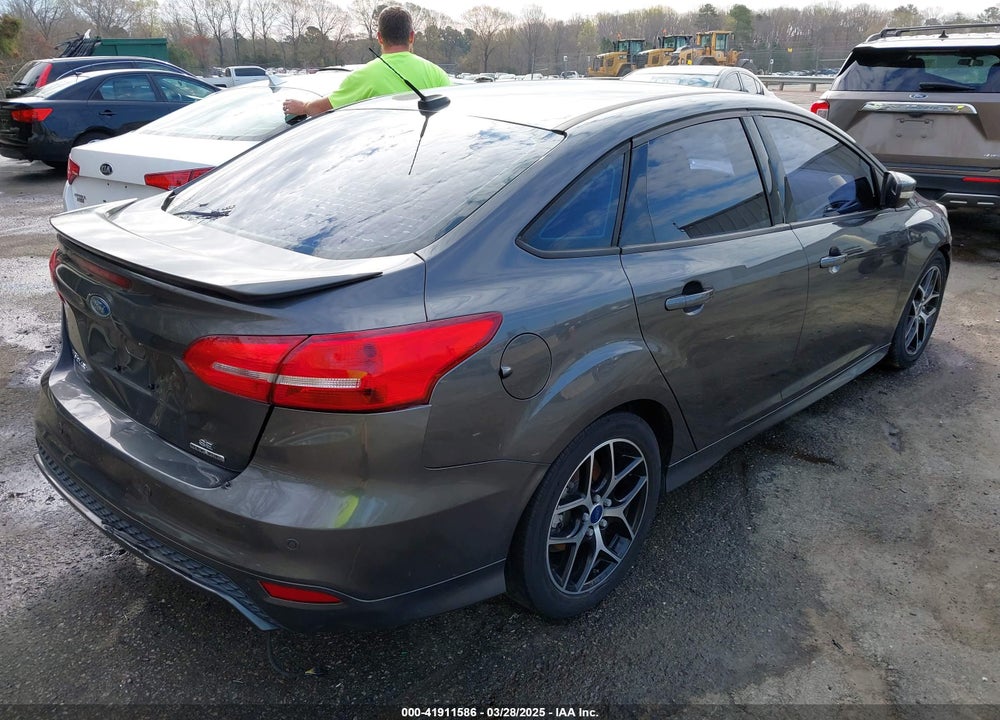 2016 FORD FOCUS SE VIN: 1FADP3F21GL219300