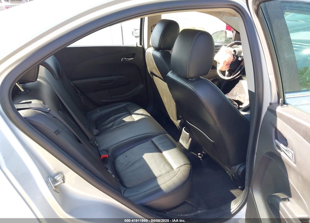 2016 CHEVROLET SONIC VIN: 1G1JE5SB0G4137727
