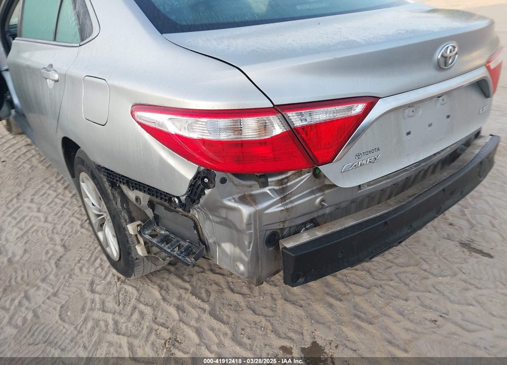 2017 TOYOTA CAMRY LE VIN: 4T1BF1FK8HU711127