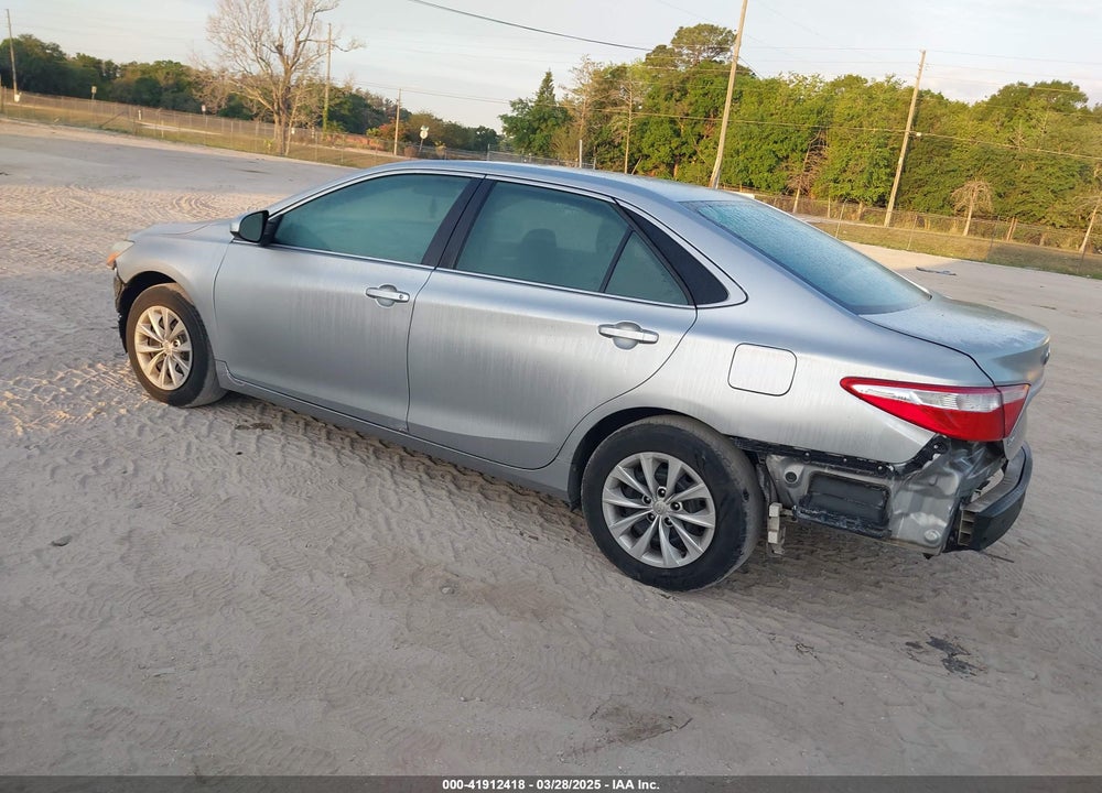 2017 TOYOTA CAMRY LE VIN: 4T1BF1FK8HU711127