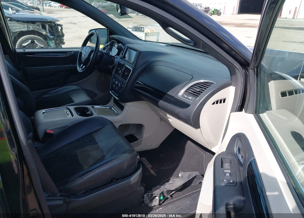 2017 DODGE GRAND CARAVAN SXT VIN: 2C4RDGCG7HR818498