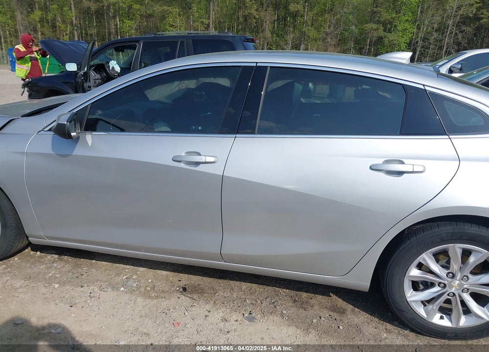 2019 CHEVROLET MALIBU LT VIN: 1G1ZD5ST9KF107136