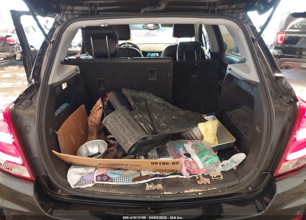 2019 CHEVROLET TRAX VIN: 3GNCJLSB9KL357880