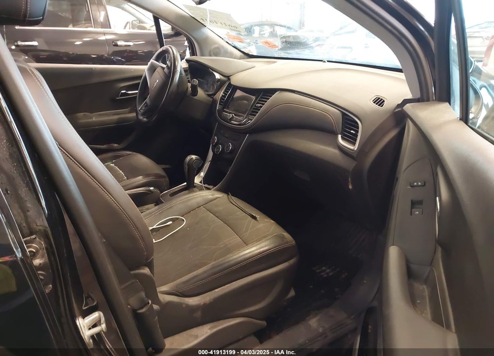 2019 CHEVROLET TRAX VIN: 3GNCJLSB9KL357880