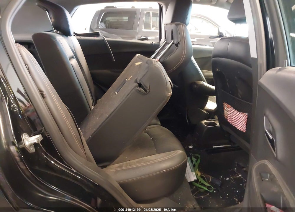 2019 CHEVROLET TRAX VIN: 3GNCJLSB9KL357880