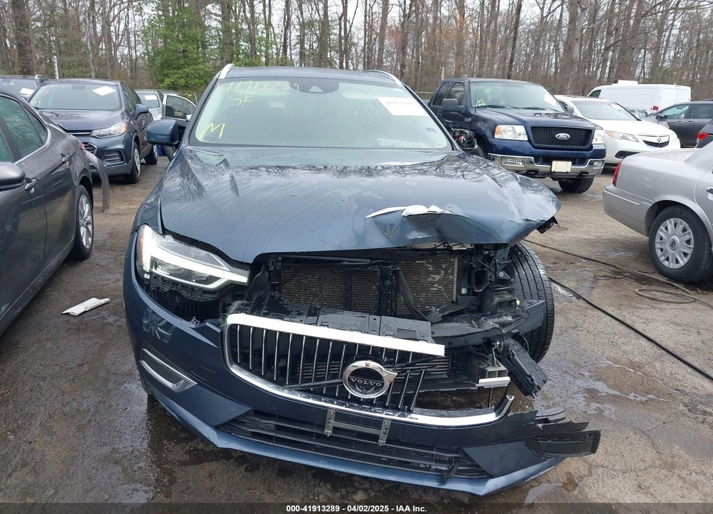 2019 VOLVO XC60 VIN: LYV102RL9KB274915