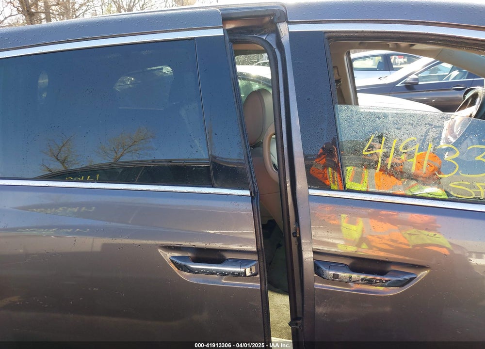 2015 HONDA ODYSSEY VIN: 5FNRL5H9XFB067679