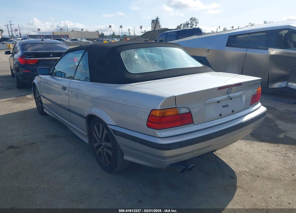 1999 BMW 323IC VIN: WBABJ8334XEM23913