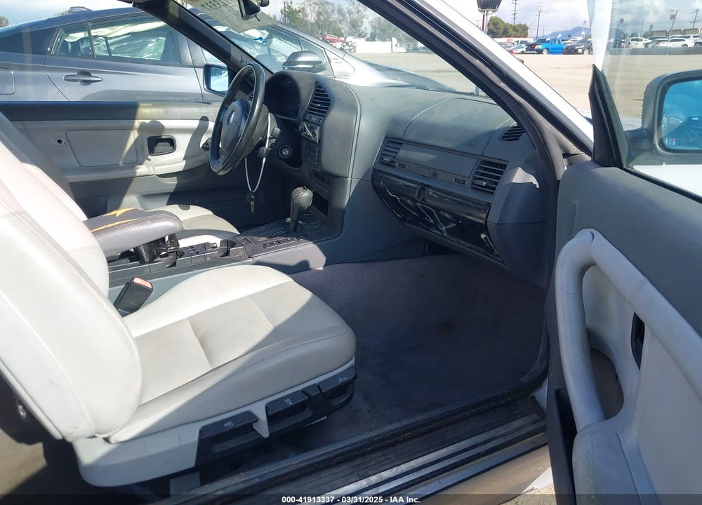 1999 BMW 323IC VIN: WBABJ8334XEM23913