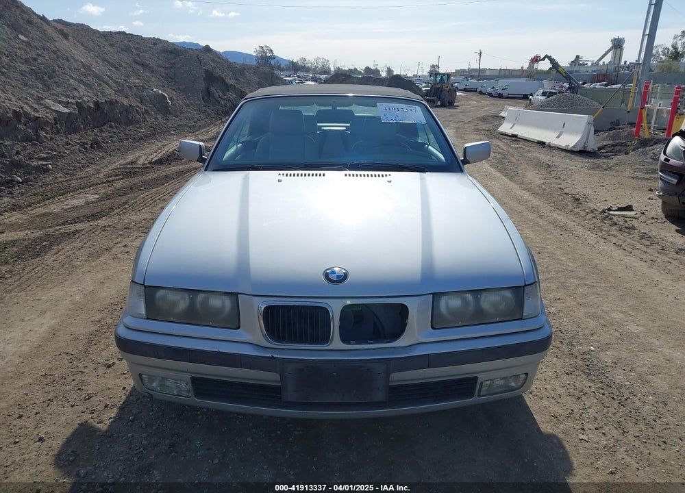 1999 BMW 323IC VIN: WBABJ8334XEM23913