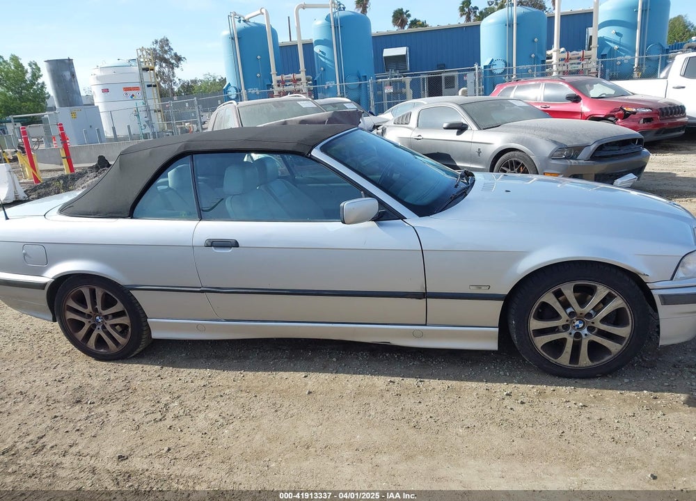 1999 BMW 323IC VIN: WBABJ8334XEM23913