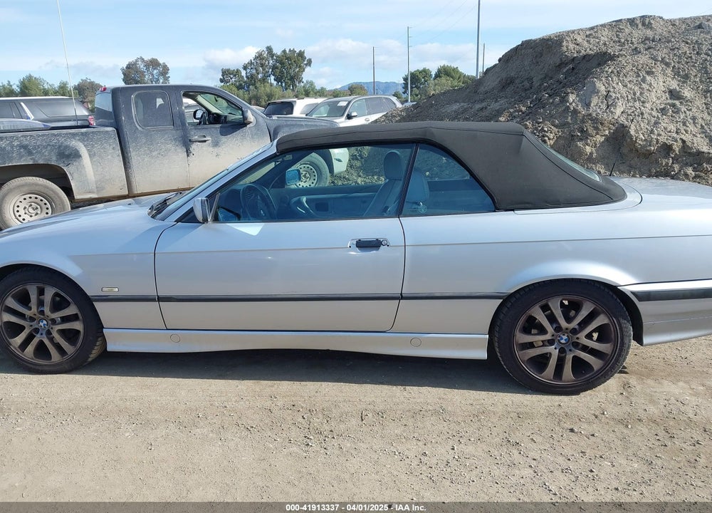 1999 BMW 323IC VIN: WBABJ8334XEM23913