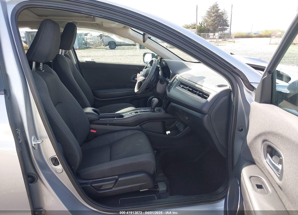 2022 HONDA HR-V VIN: 3CZRU6H59NM725352