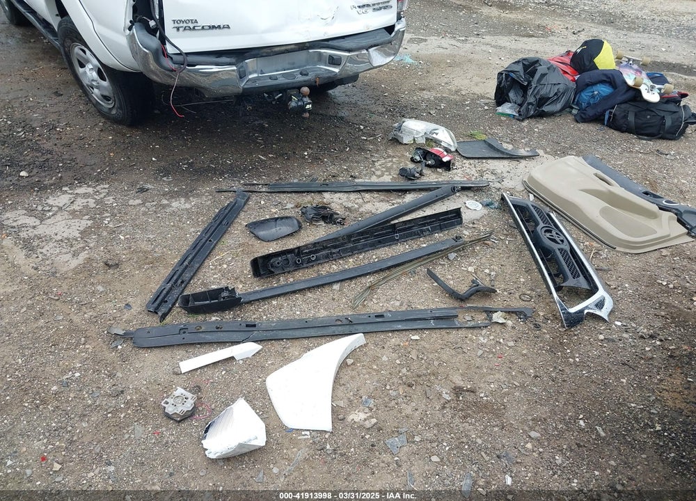 2015 TOYOTA TACOMA PRERUNNER V6 VIN: 3TMJU4GN9FM179727