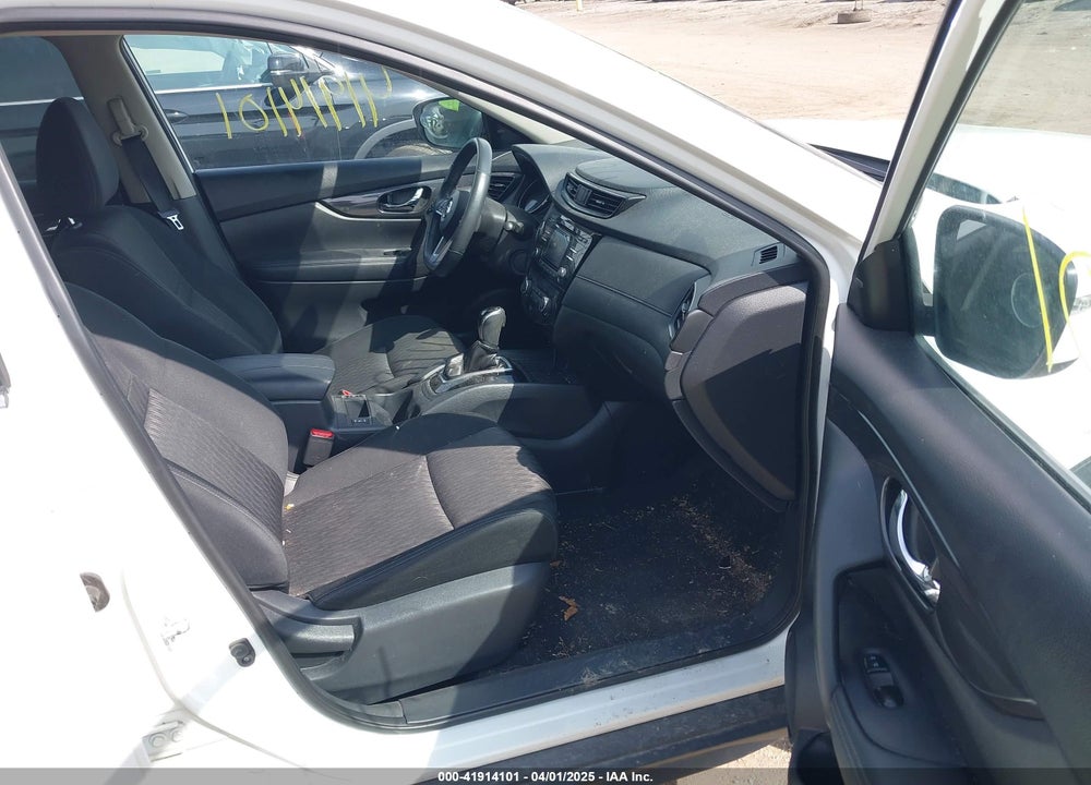 2017 NISSAN ROGUE VIN: KNMAT2MV4HP545909