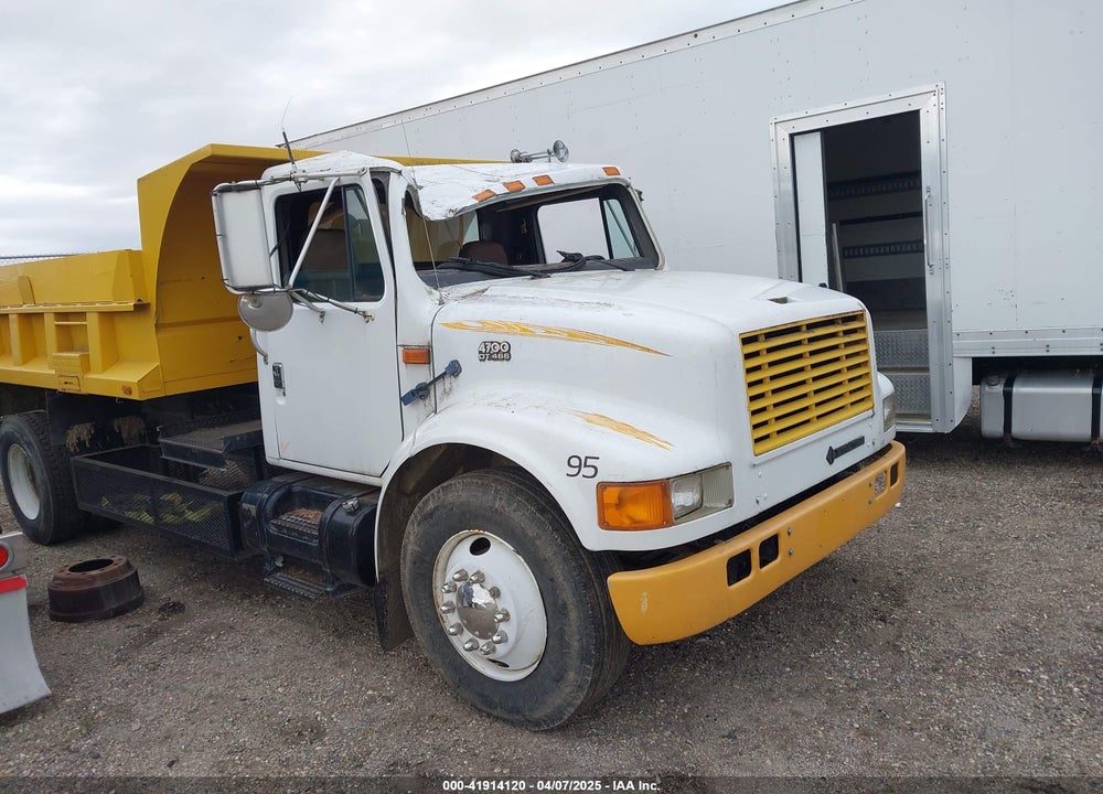 1995 INTERNATIONAL 4000 4700 VIN: 1HTSCAAL6SH655821