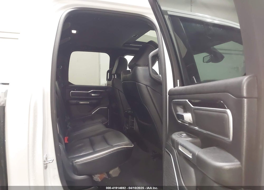 2019 RAM 1500 LAIE  4X4 6'4 BOX VIN: 1C6SRFDTXKN778289