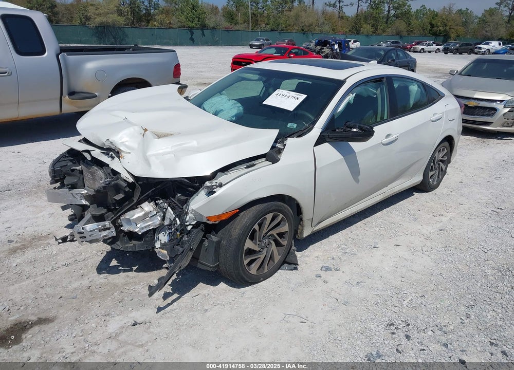 2018 HONDA CIVIC VIN: 2HGFC2F77JH575261