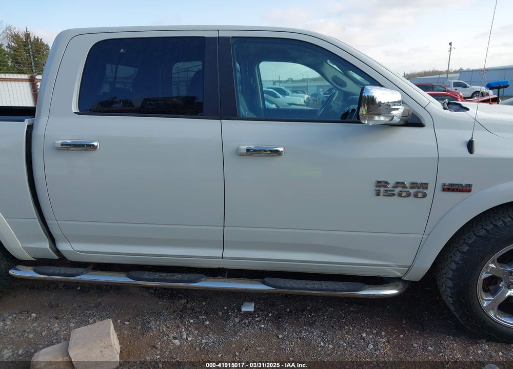2017 RAM 1500 VIN: 1C6RR7NT7HS832645