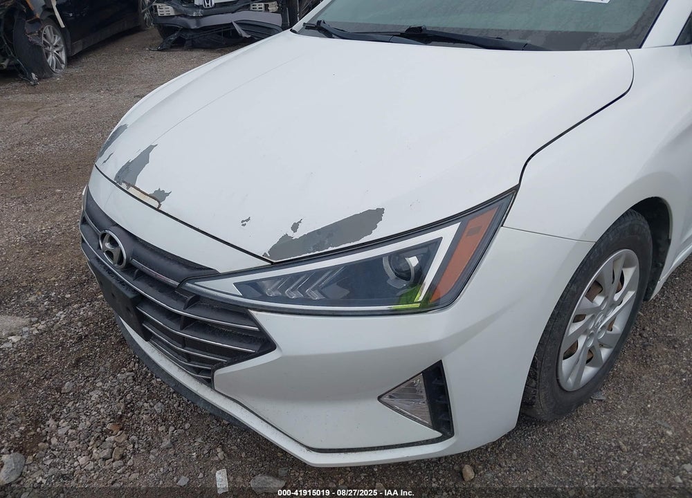 2019 HYUNDAI ELANTRA VIN: 5NPD74LF8KH491119