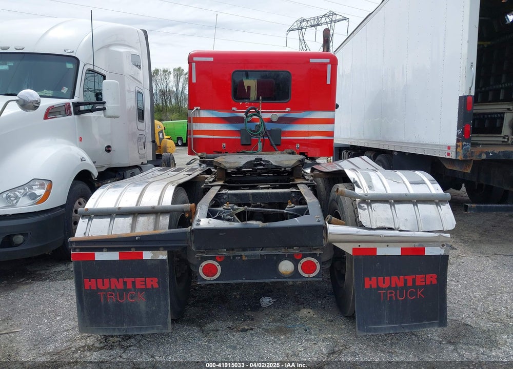 2020 PETERBILT 567 VIN: 1XPCDP9X4LD716972