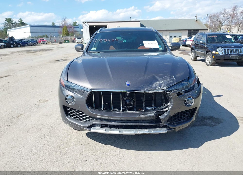 2018 MASERATI LEVANTE GRANLUSSO VIN: ZN661XUL1JX259530