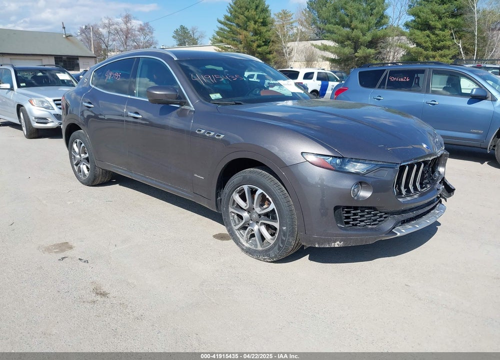 2018 MASERATI LEVANTE GRANLUSSO VIN: ZN661XUL1JX259530