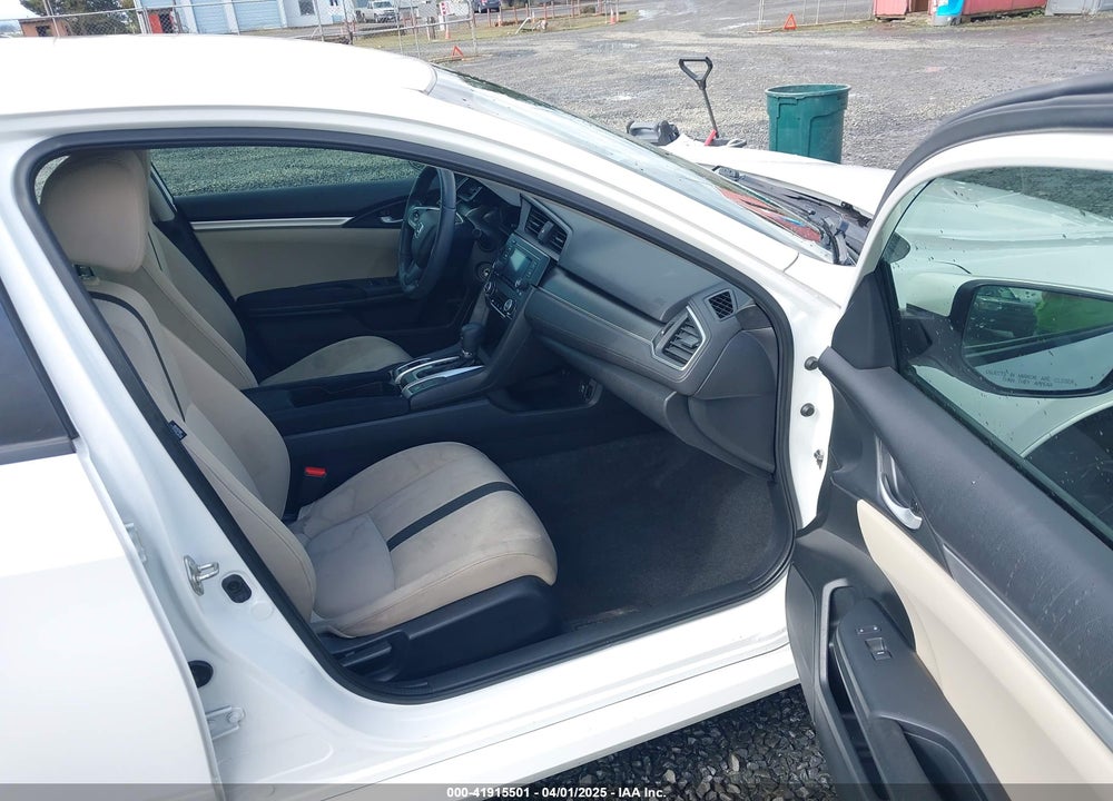 2017 HONDA CIVIC VIN: 2HGFC2F50HH520112