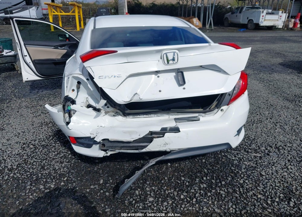 2017 HONDA CIVIC VIN: 2HGFC2F50HH520112