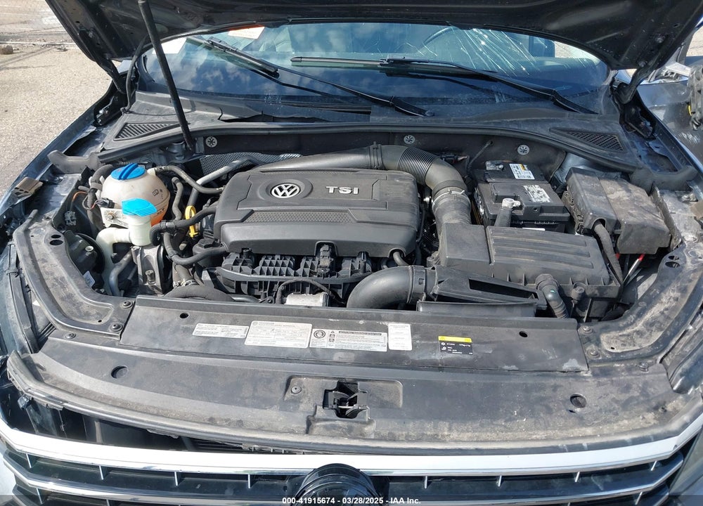 2017 VOLKSWAGEN PASSAT VIN: 1VWBT7A36HC039748