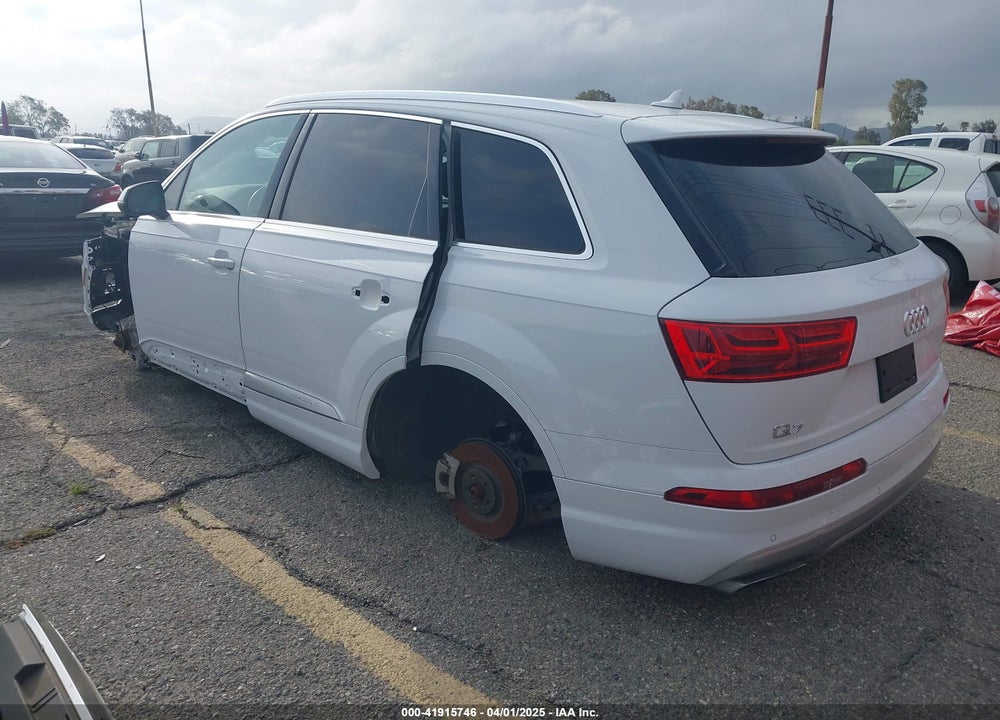 2019 AUDI Q7 VIN: WA1AAAF73KD006828