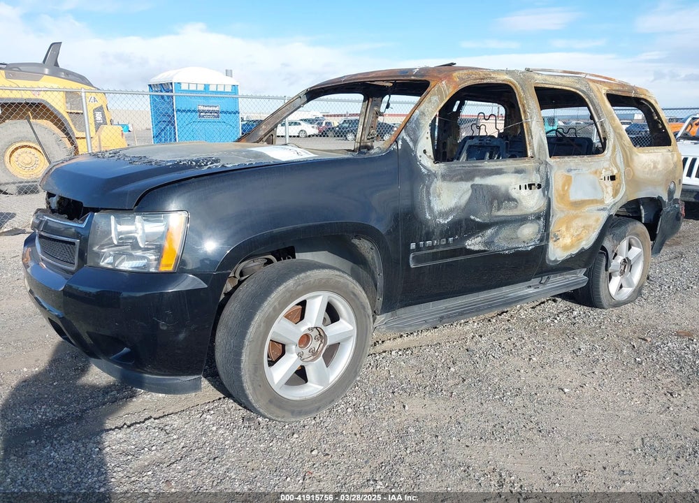 2008 CHEVROLET TAHOE LT VIN: 1GNFC13048R161372