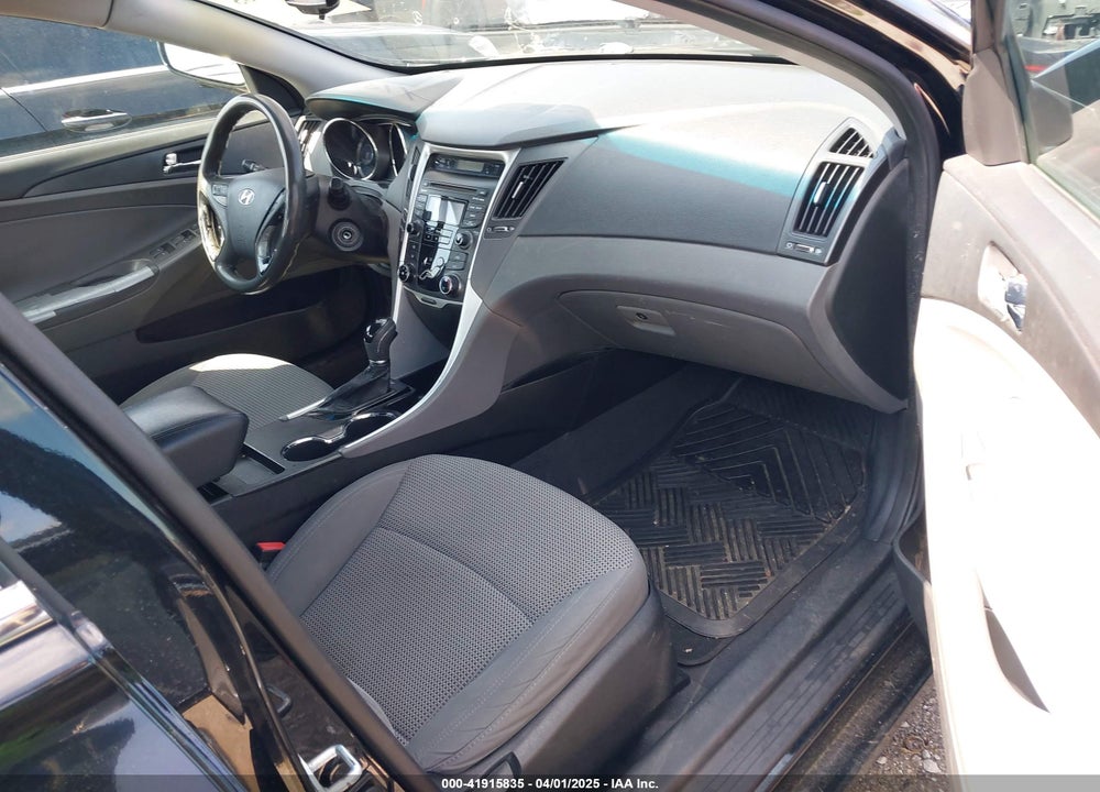 2012 HYUNDAI SONATA VIN: 5NPEB4AC8CH386707