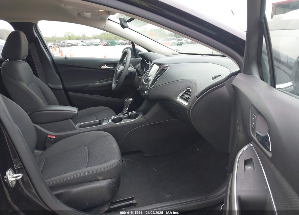 2017 CHEVROLET CRUZE LT AUTO VIN: 3G1BE6SM7HS507164