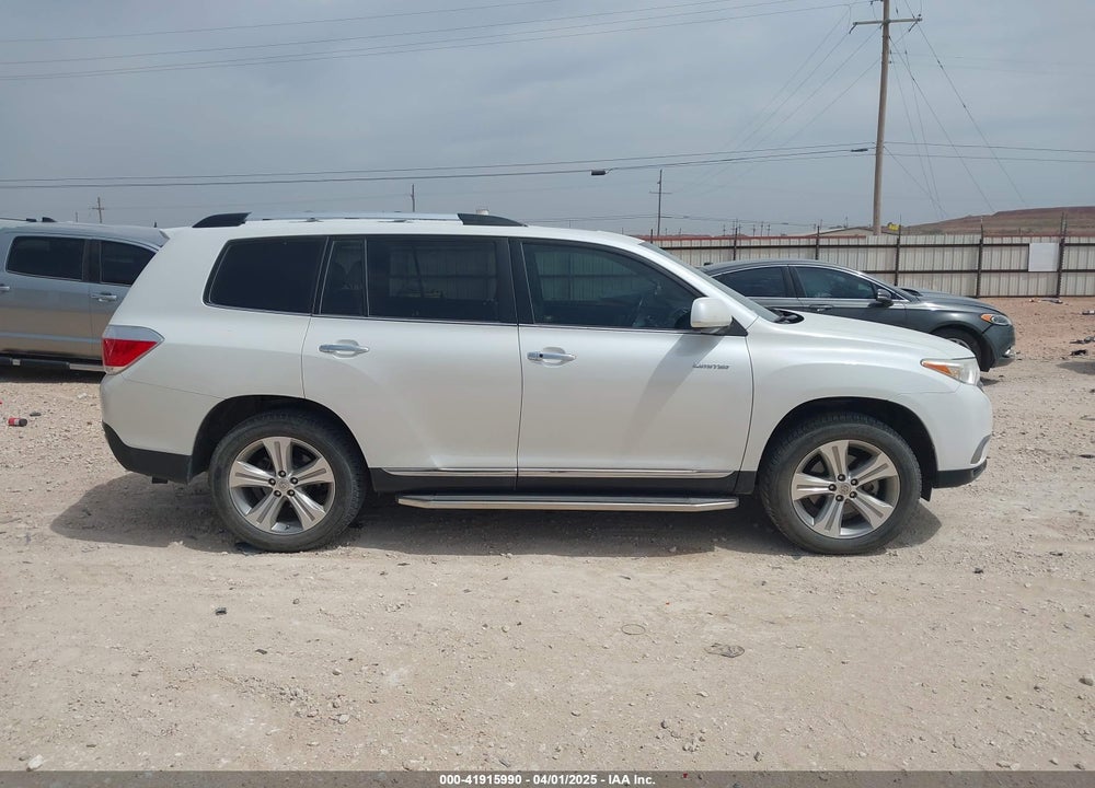2013 TOYOTA HIGHLANDER LIMITED V6 VIN: 5TDYK3EH5DS121087