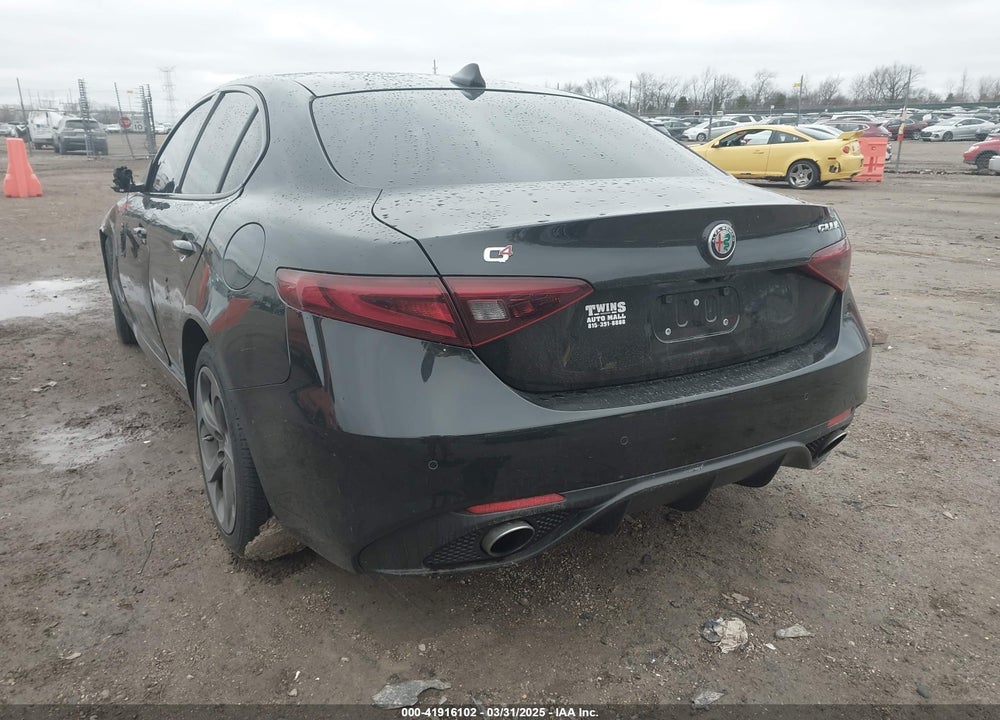 2018 ALFA ROMEO GIULIA AWD VIN: ZARFAEDN3J7578523
