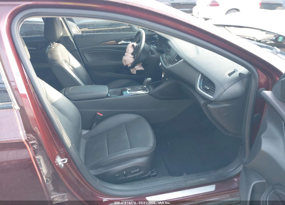 2018 BUICK REGAL TOURX VIN: W04GV8SX8J1149612