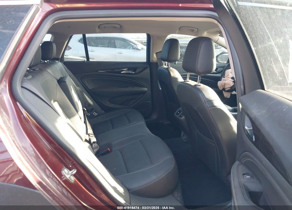 2018 BUICK REGAL TOURX VIN: W04GV8SX8J1149612