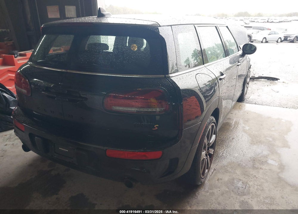 2023 MINI CLUBMAN VIN: WMWXJ1C04P2T14811